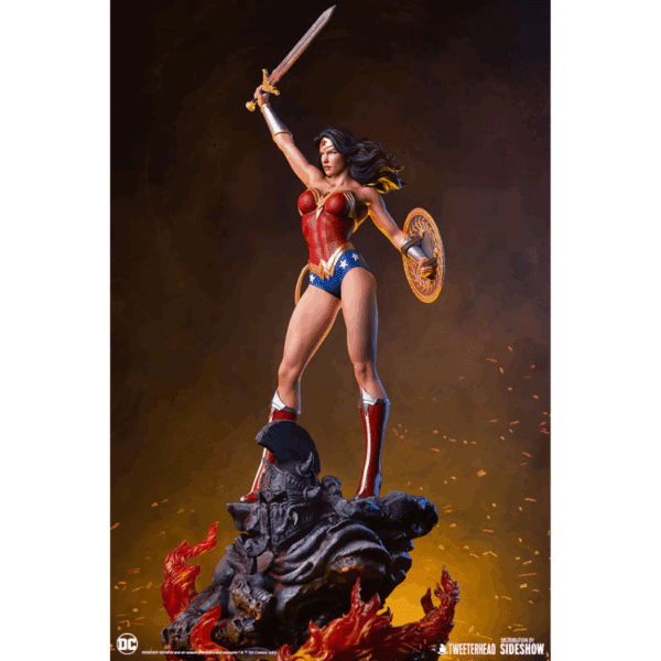 WIN! Tweeterhead OFFICIALLY LICENSED DC Comic Maquette Wonder Woman 1/4 Scale Statue! - Image 11