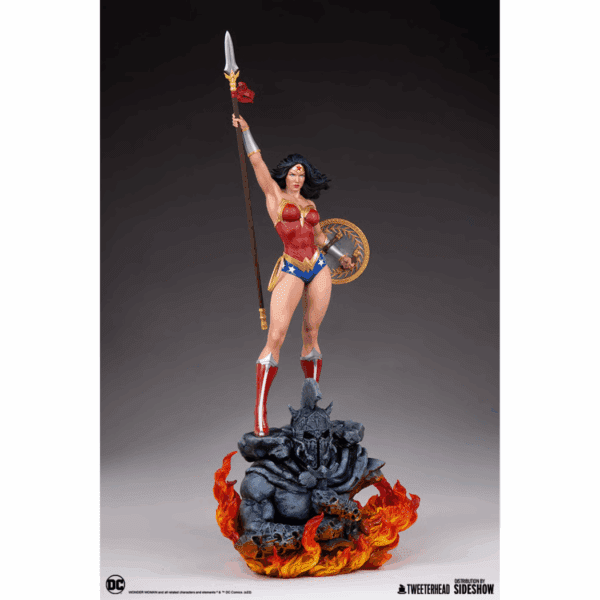 WIN! Tweeterhead OFFICIALLY LICENSED DC Comic Maquette Wonder Woman 1/4 Scale Statue! - Image 3