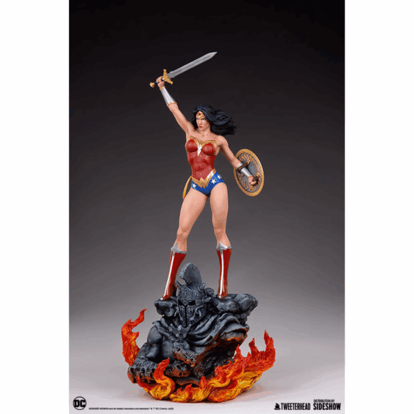 WIN! Tweeterhead OFFICIALLY LICENSED DC Comic Maquette Wonder Woman 1/4 Scale Statue! - Image 8