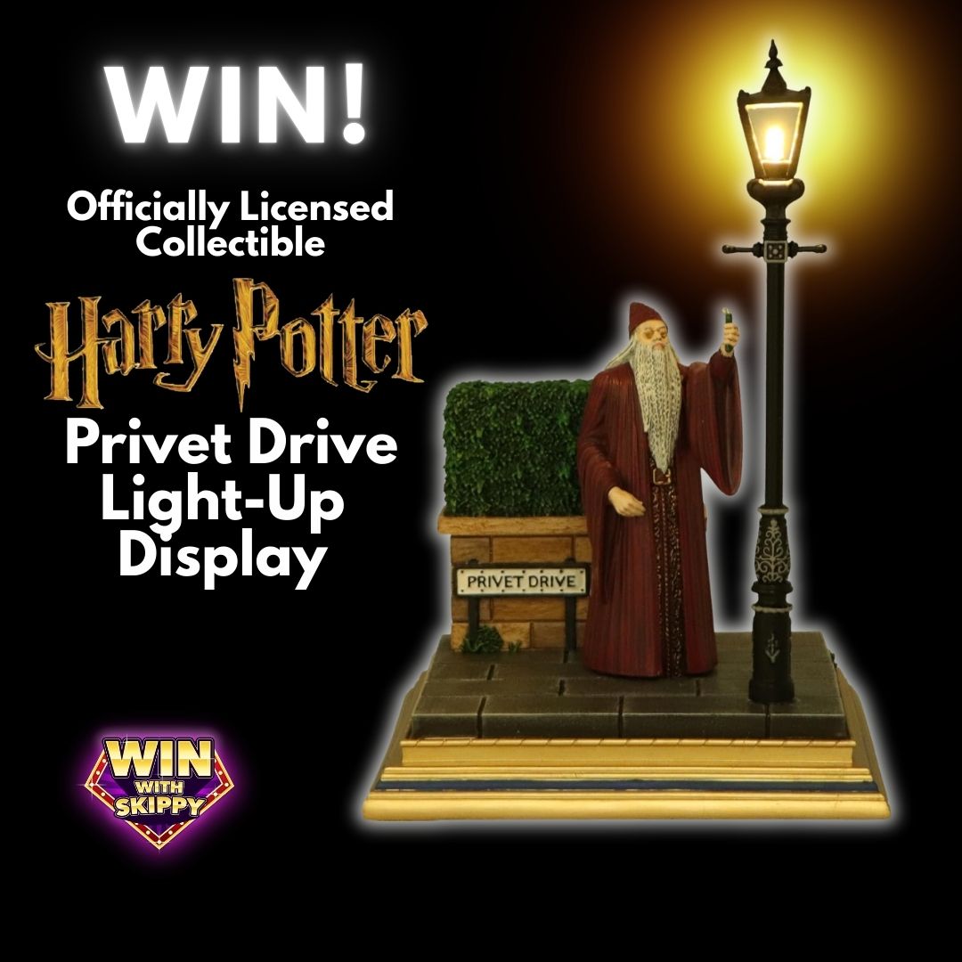 Bring the magic home with the Officially Licensed Harry Potter Privet Drive Light-Up Display!